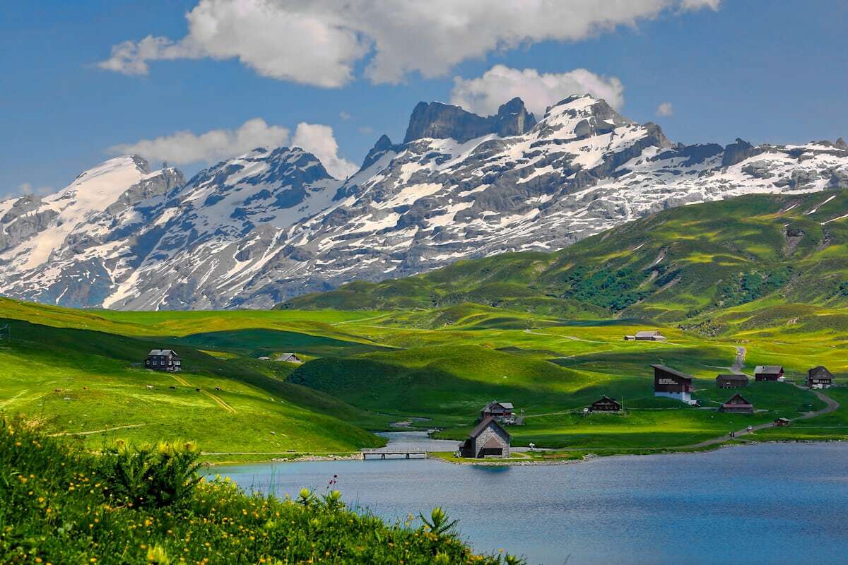 Car-free village of Mürren facing the Jungfrau massif
